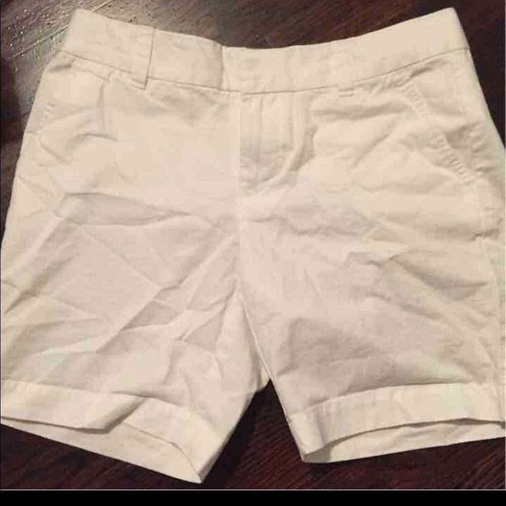 New white shorts 5”